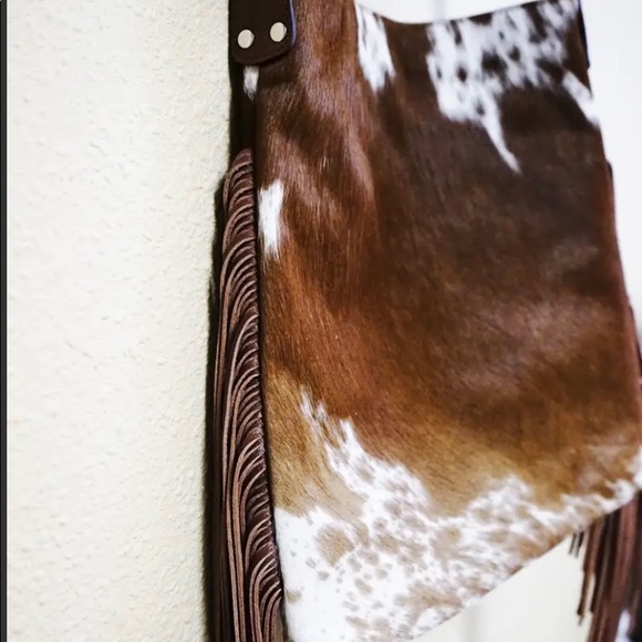 Leather in Cowhide purse with castles - Picture 3 of 9